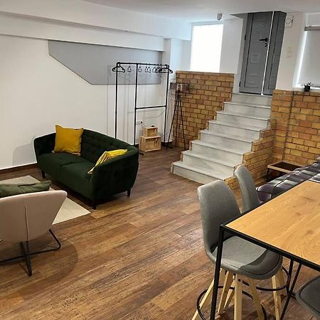 Industrial Studio / Alios 4 / Hilton Area Athens Luaran gambar